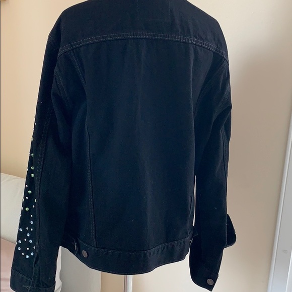 NEW Levi’s studded ex-boyfriend trucker denim jacket - Picture 8 of 12